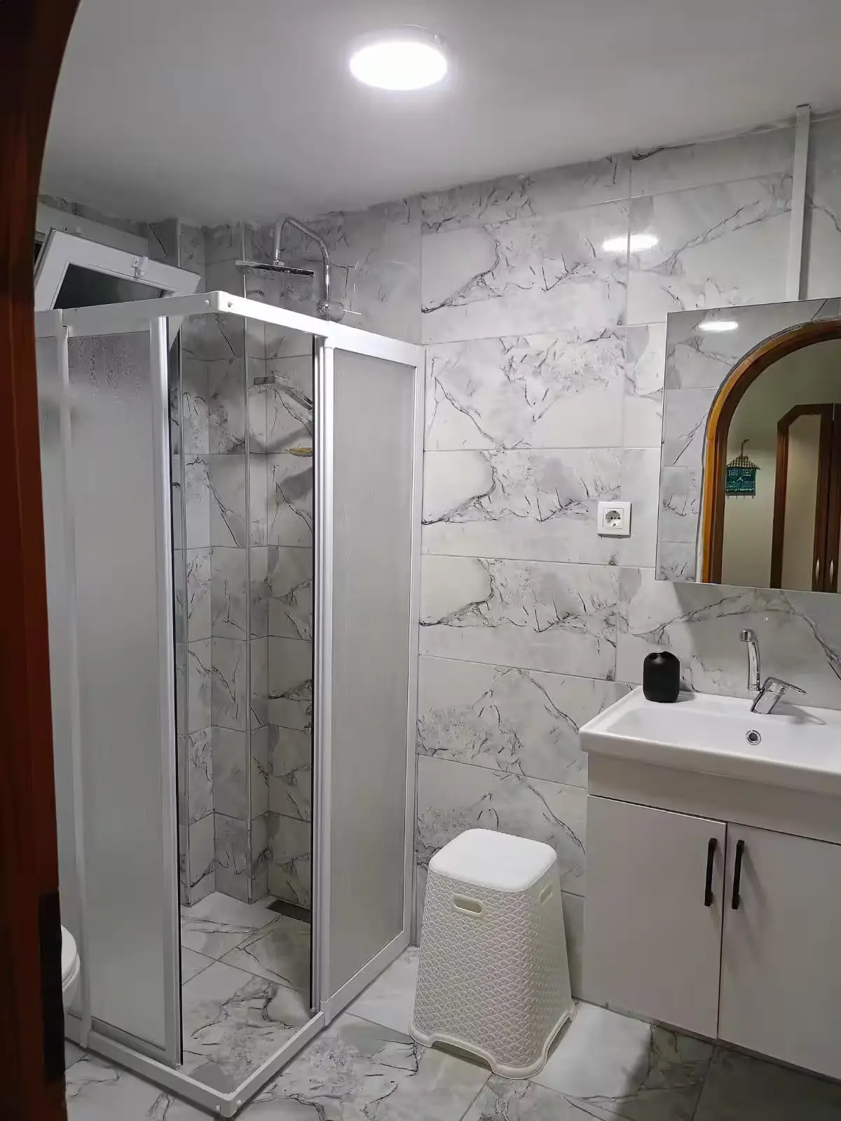 Large attic bedroom accommodating four guests